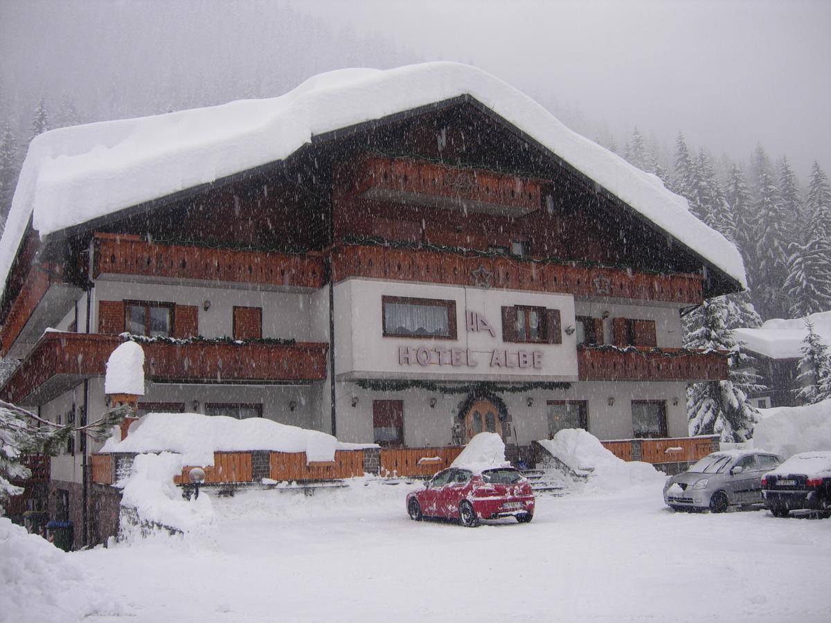 Hotel Albe Rocca Pietore Exteriör bild
